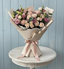 Букет цветов из:  Розы и Лизиантусы в Инском