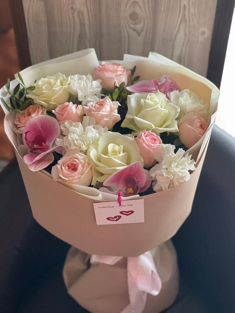 Букет цветов из: Орхидеи, Розы и Гвоздики в Инском