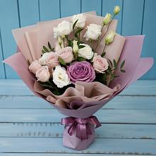 Букет цветов из:  Розы и Лизиантусы в Инском