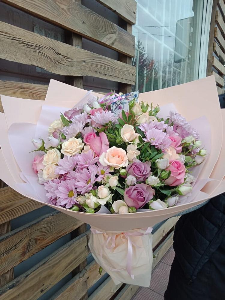 Букет цветов из: Розы и Хризантемы в Инском