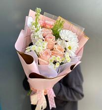 Букет цветов из:  Хризантемы и Розы в Инском
