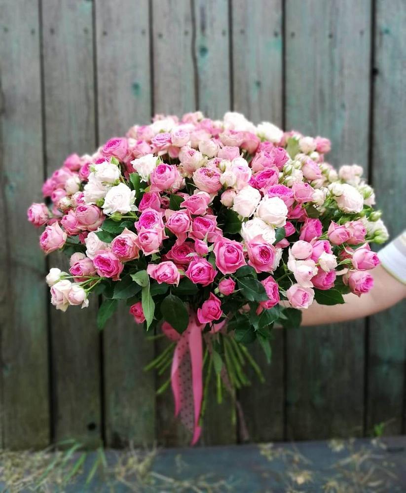 Букет Розовые кустовые розы Натали и Лав Лидия в Инском