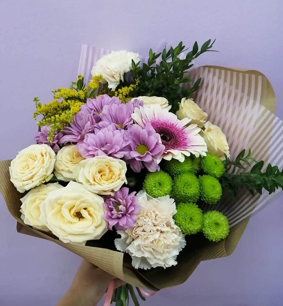 Букет цветов из: Хризантемы, Розы, Гвоздики и Герберы в Инском